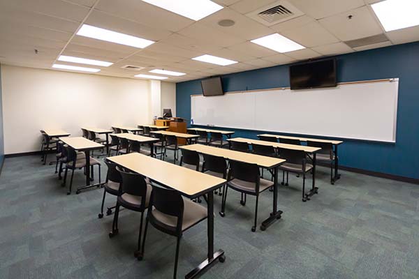 SMART Classroom Room (133)
